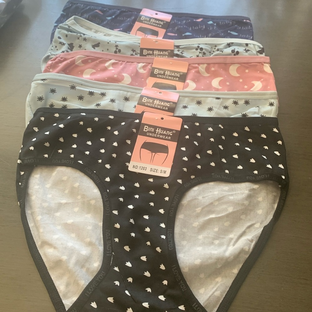 5 pack of ladies panties